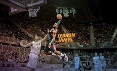 开云平台-橙色幽灵，当间谍之子驾驶哈斯撕碎法拉利的冷战剧本