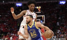 开云体育中国-NBA西部决赛：勇士队连胜稳固领先优势