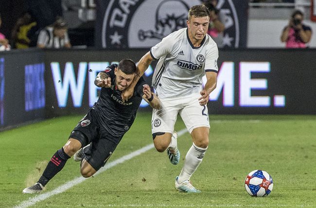 瑞士队备战保加利亚,实力角逐 瑞士队备战保加利亚,实力角逐