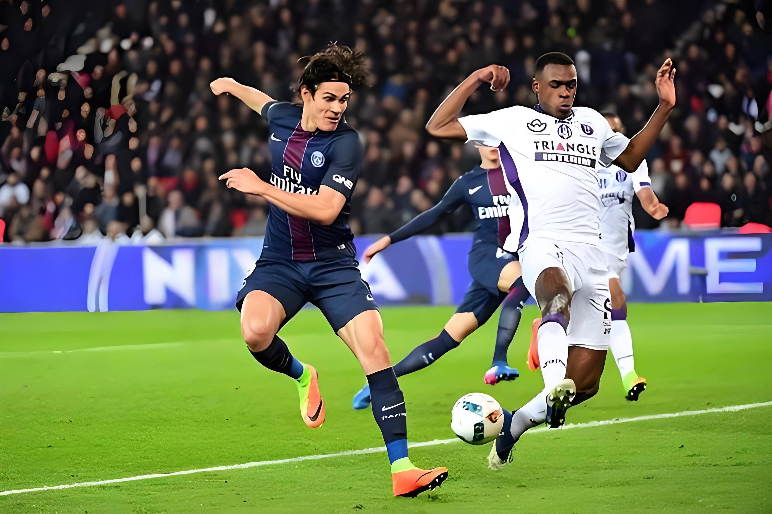 足球比赛悬念丛生,胜负难料 足球比赛悬念丛生,胜负难料