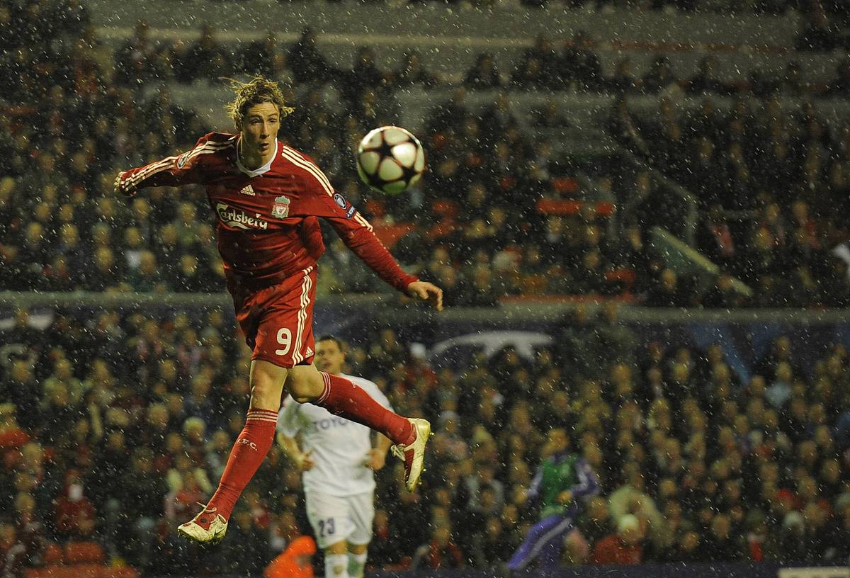 欧洲精英联赛战火焚城，球员竭尽全力