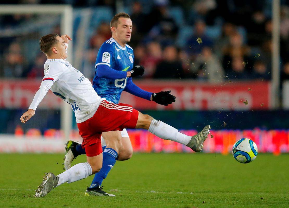 昂热遭遇劲敌，球队士气受挫