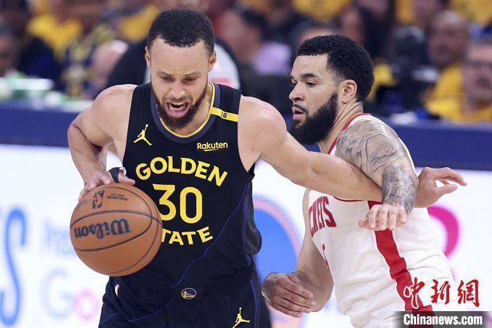 勇士队再胜一场,取得对阵火箭的领先优势的简单介绍 勇士队再胜一场,取得对阵火箭的领先优势的简单介绍