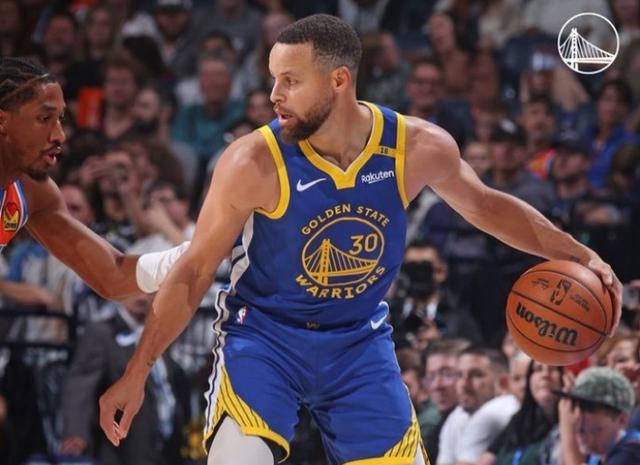 勇士队面临三连败，库里能否带领球队逆袭？