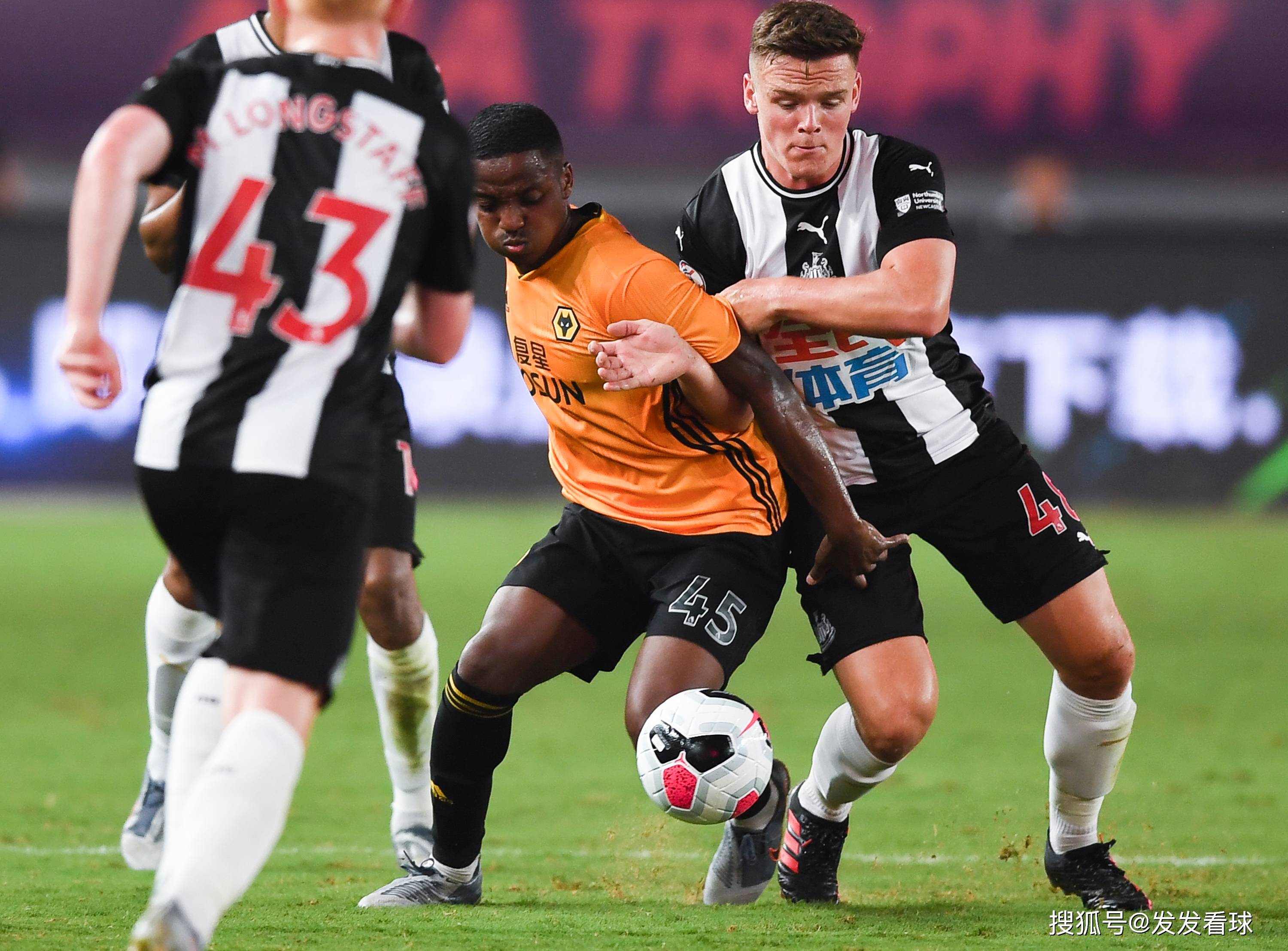 纽卡斯尔联合主场战平富勒姆! 纽卡斯尔联合主场战平富勒姆!