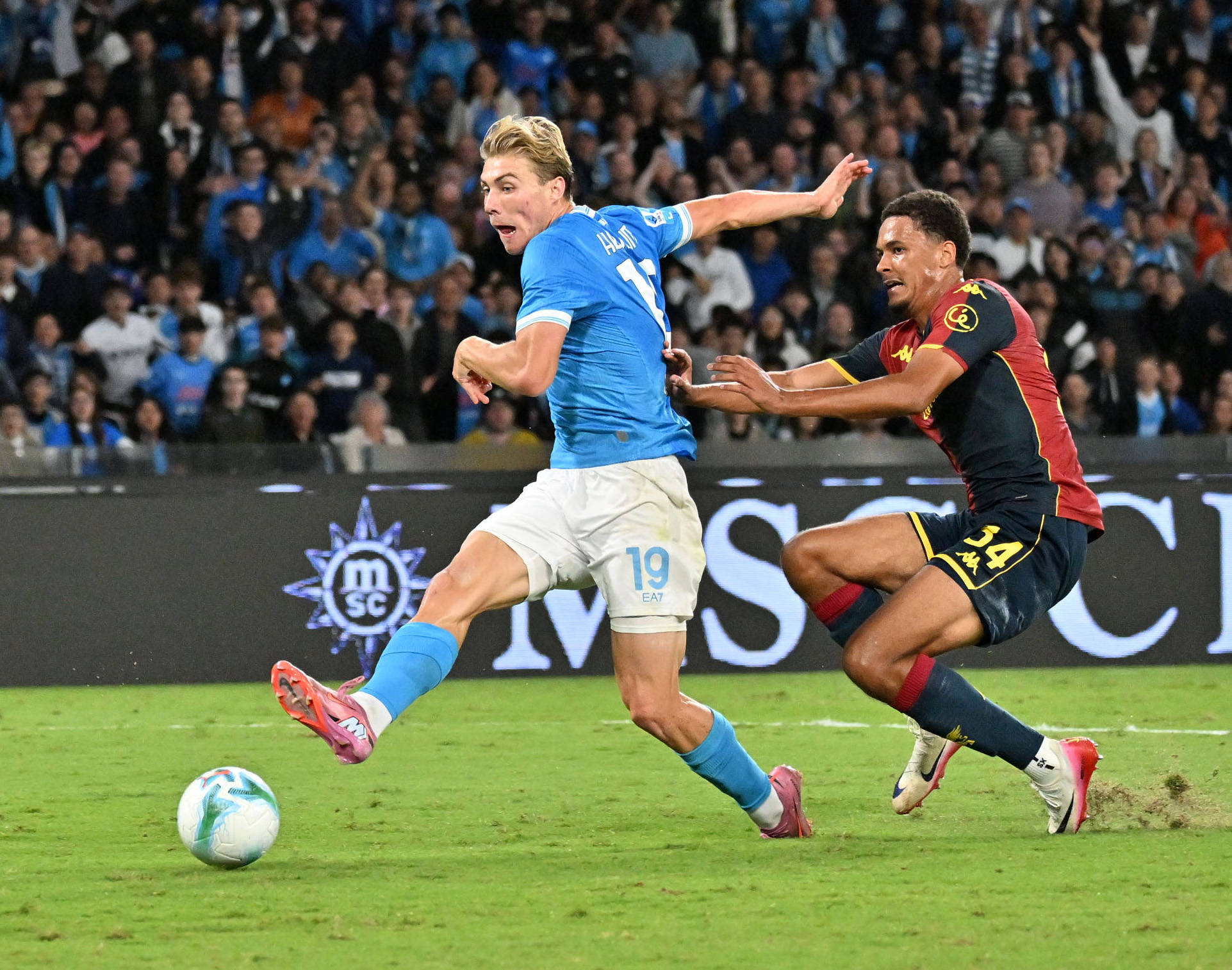 那不勒斯逆转击败罗马，继续保持联赛不败