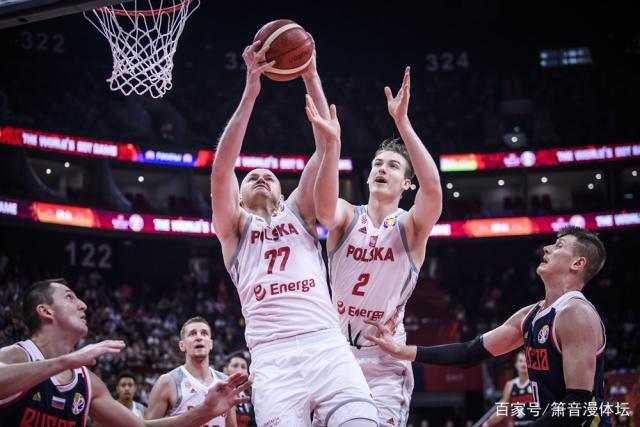 波兰客场告捷，成功闯入欧锦赛八强