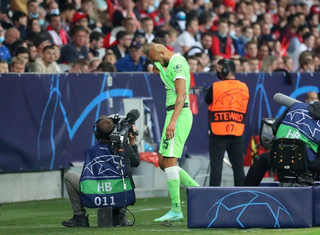 尼斯主场逼平里尔，良好状态持续