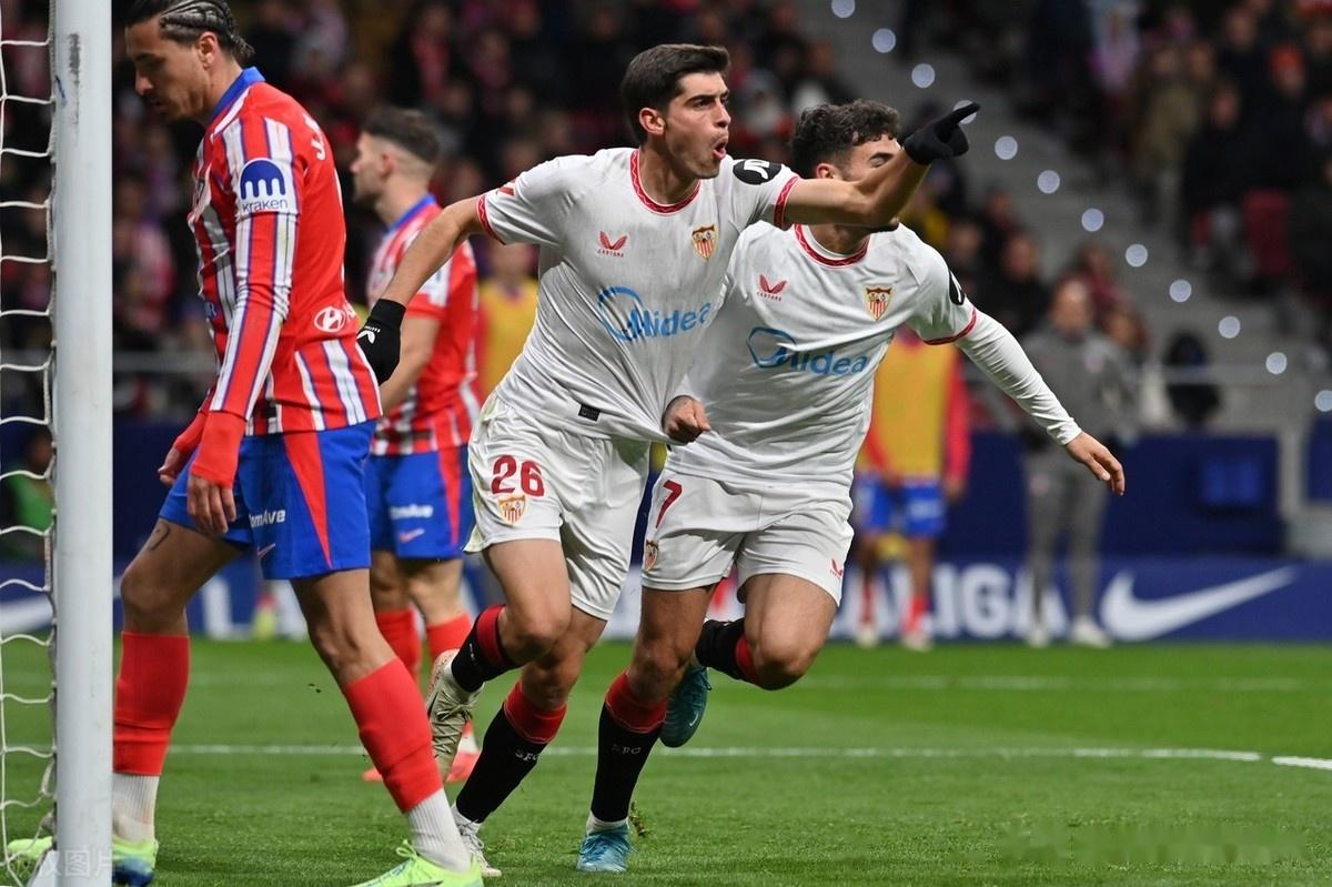 瓦伦西亚主场胜利，保持不败