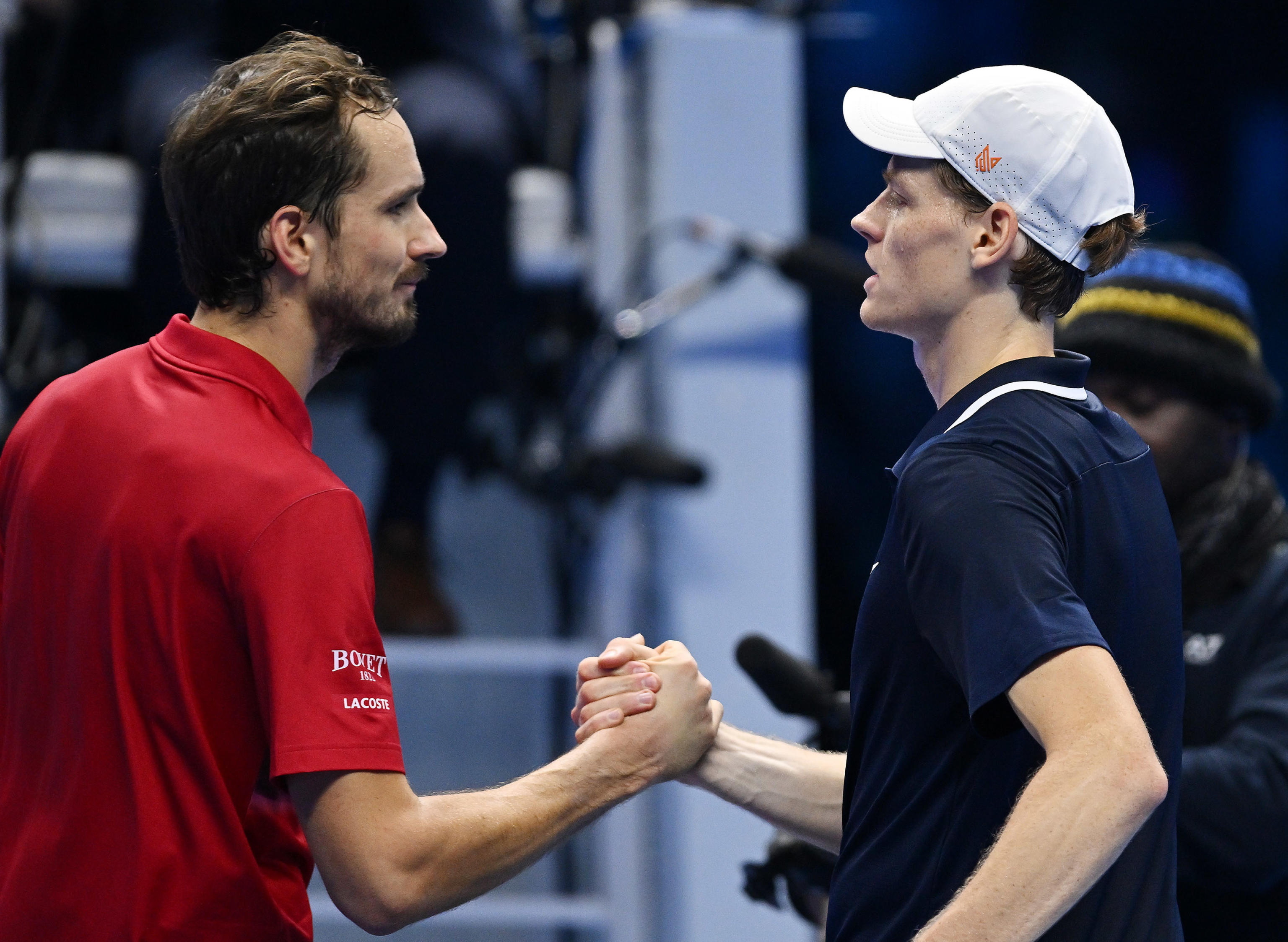 法国网球队完胜意大利网球队，梅德韦杰夫统治全场的简单介绍