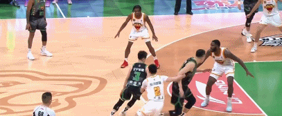 关于太阳轻取山东队,张镇麟状态火热的信息 关于太阳轻取山东队,张镇麟状态火热的信息