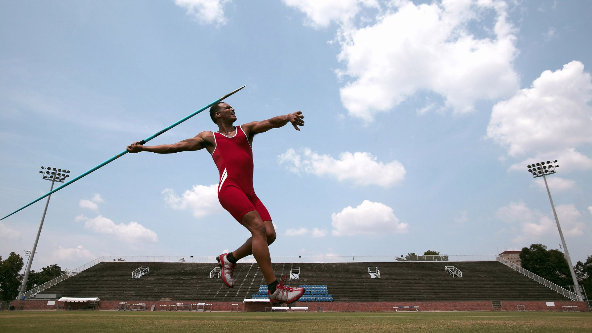 钢铁战车碾压对手,一人之光惊艳世界